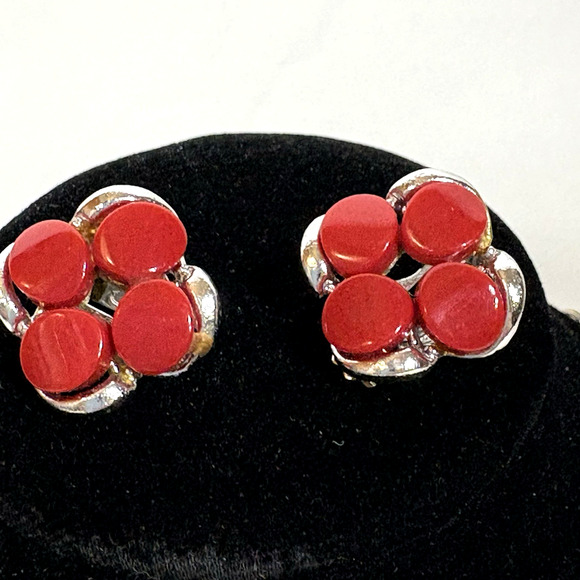 Red Thermoset Necklace and Clip Earrings Vintage Silver Tone Leaves Set Retro - Picture 3 of 10